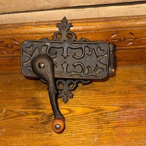 Vintage Dazey Black cast iron can opener